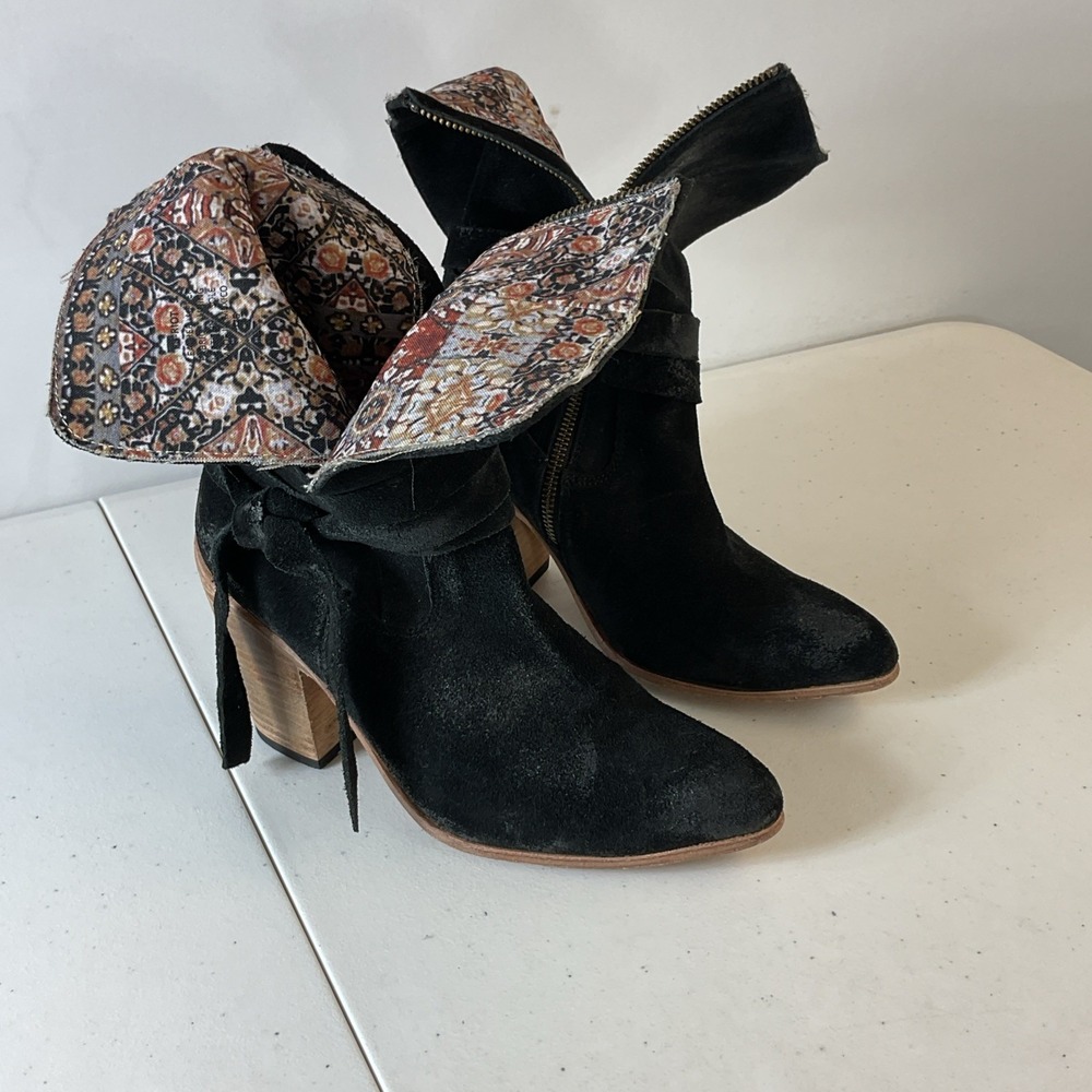 Freebird by Steven Riot Black Suede Mid-Calf Heeled boots Size 9 Moto harness